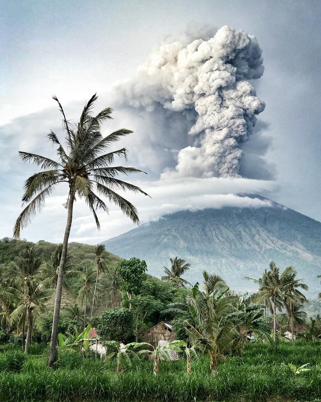 Gunung Agung The Bali Volcano Awakens Teak Bali