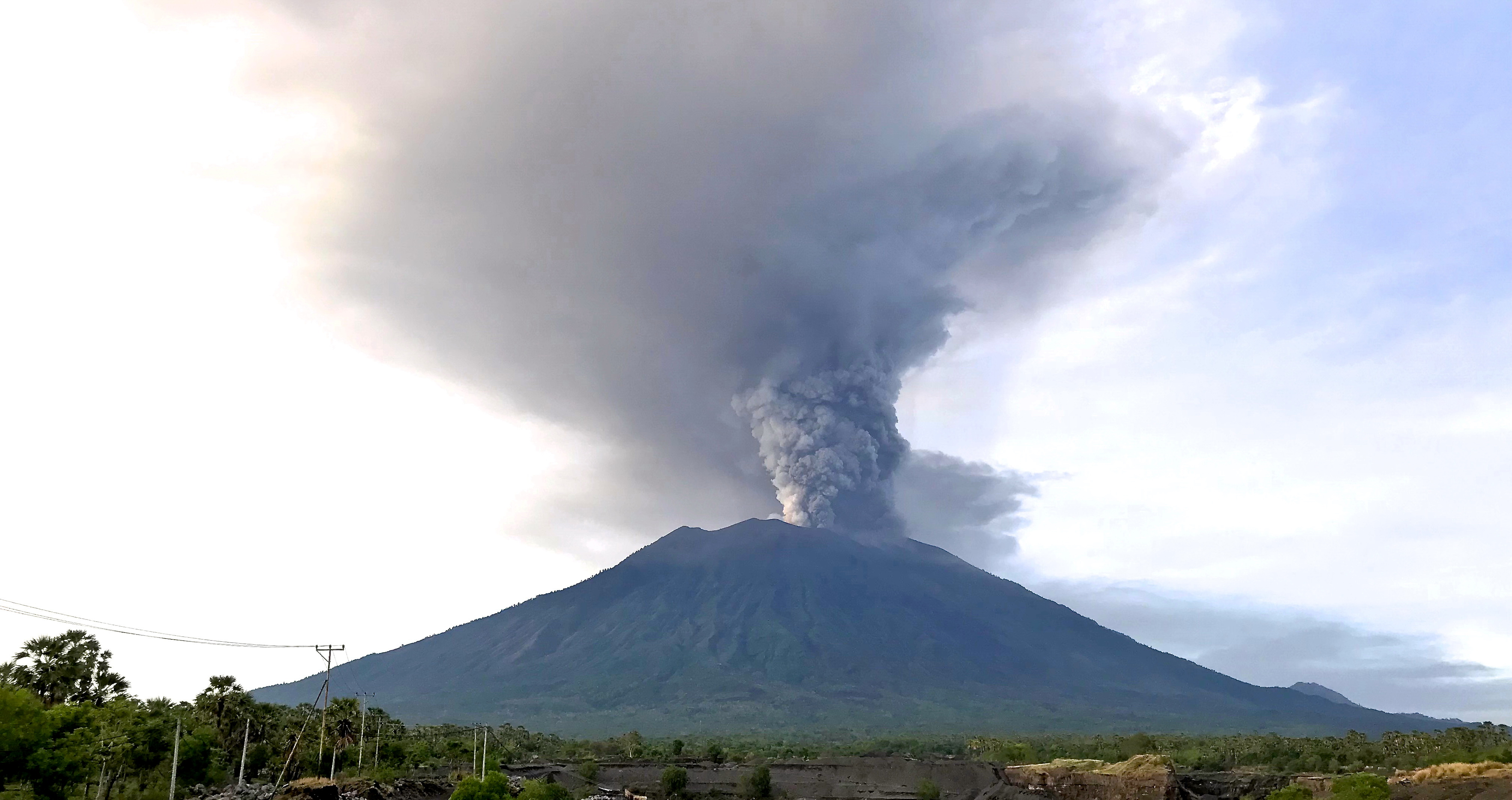 Gunung Agung The Bali  volcano  Awakens Teak Bali 